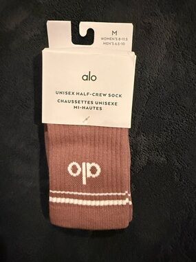 ALO Yoga Unisex Half-Crew Socks in Smoky Quartz (dusty rose) with White Accents